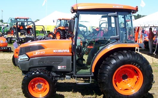 KUBOTA L3940 CZĘŚCI DO SILNIKA